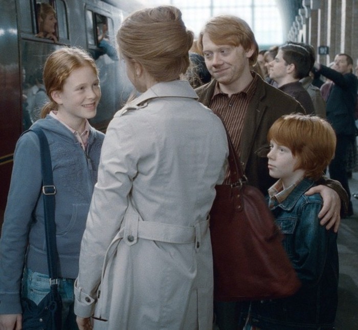 196 - Harry Potter si Talismanele Mortii 2010-2011
