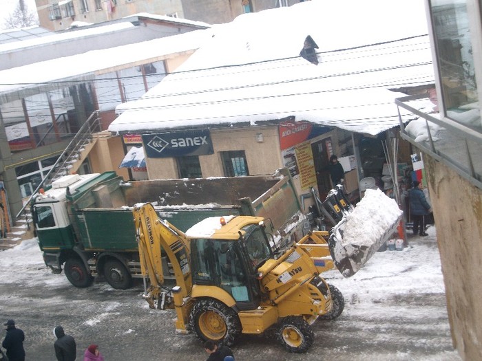 poze 891 - curatarea strazilor de zapada