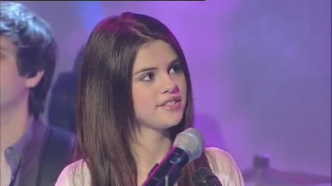 03 086 - Chat Disney teen star Selena Gomez GMTV Naturally