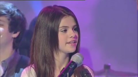 03 123 - Chat Disney teen star Selena Gomez GMTV Naturally