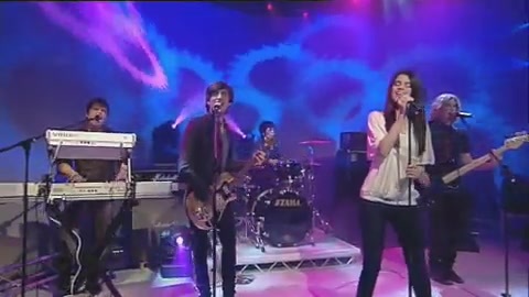 03 230 - Chat Disney teen star Selena Gomez GMTV Naturally