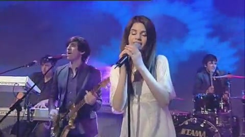 03 237 - Chat Disney teen star Selena Gomez GMTV Naturally