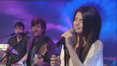 03 242 - Chat Disney teen star Selena Gomez GMTV Naturally