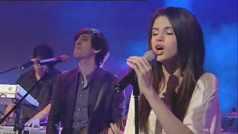 03 247 - Chat Disney teen star Selena Gomez GMTV Naturally