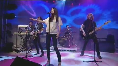 03 263 - Chat Disney teen star Selena Gomez GMTV Naturally