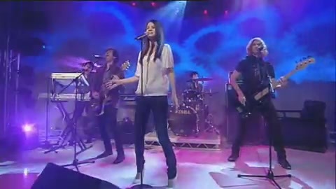 03 265 - Chat Disney teen star Selena Gomez GMTV Naturally