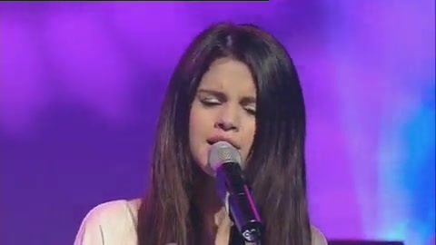 03 297 - Chat Disney teen star Selena Gomez GMTV Naturally