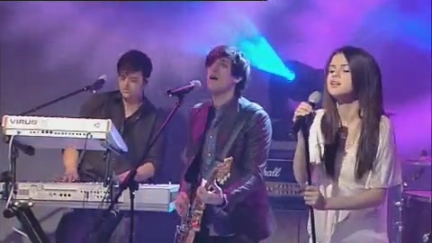 03 308 - Chat Disney teen star Selena Gomez GMTV Naturally
