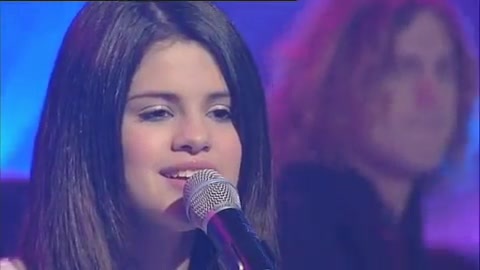 03 312 - Chat Disney teen star Selena Gomez GMTV Naturally