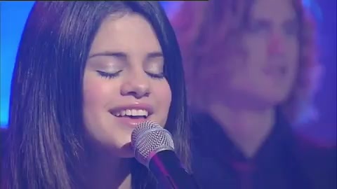03 316 - Chat Disney teen star Selena Gomez GMTV Naturally