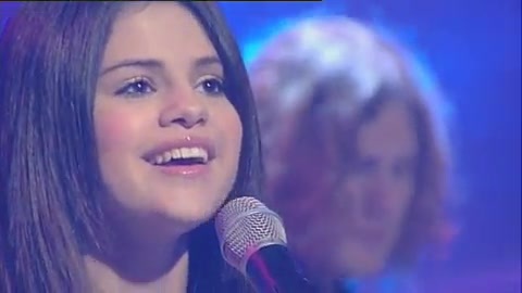 03 319 - Chat Disney teen star Selena Gomez GMTV Naturally