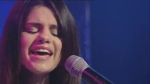 03 352 - Chat Disney teen star Selena Gomez GMTV Naturally