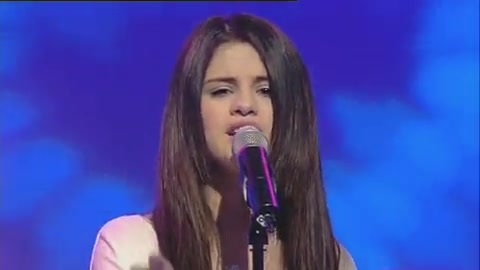 03 366 - Chat Disney teen star Selena Gomez GMTV Naturally