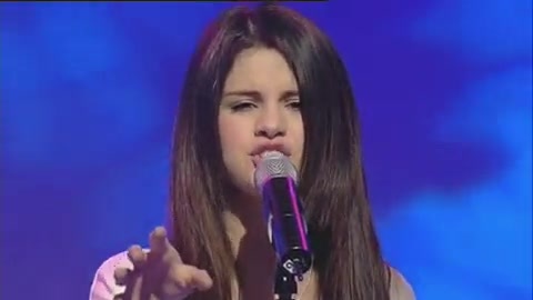 03 367 - Chat Disney teen star Selena Gomez GMTV Naturally