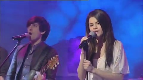 03 385 - Chat Disney teen star Selena Gomez GMTV Naturally