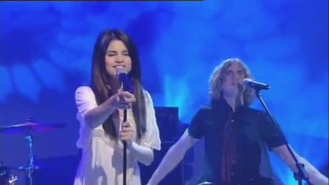 03 416 - Chat Disney teen star Selena Gomez GMTV Naturally