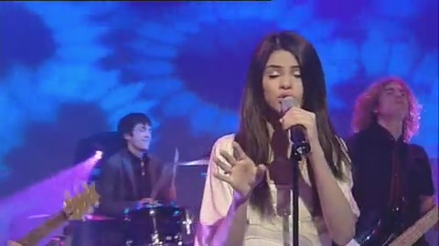 03 429 - Chat Disney teen star Selena Gomez GMTV Naturally