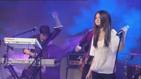 03 474 - Chat Disney teen star Selena Gomez GMTV Naturally