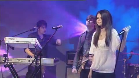 03 475 - Chat Disney teen star Selena Gomez GMTV Naturally