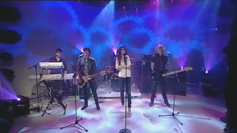 03 484 - Chat Disney teen star Selena Gomez GMTV Naturally