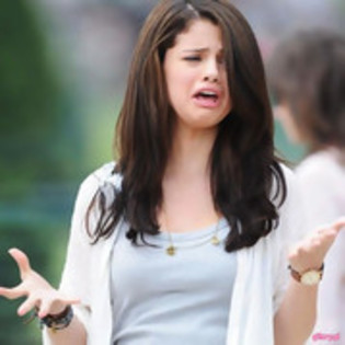 Asa e.RUSINE SA ITI FIE MAX BIEBER!!!!!!!:(((