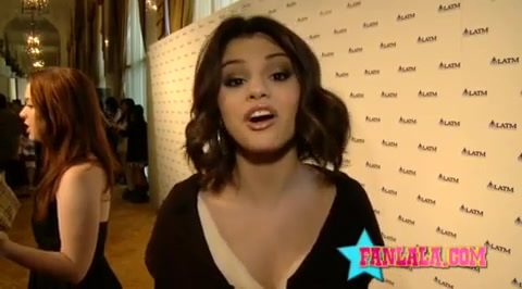 sd 187 - Selena Gomez Misses Demi Lovato