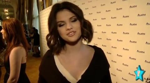 sd 404 - Selena Gomez Misses Demi Lovato