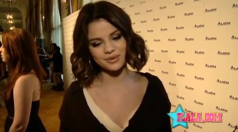 sd 415 - Selena Gomez Misses Demi Lovato