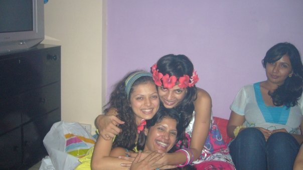 49286032_ZOETPJLNG - Anjali Gupta