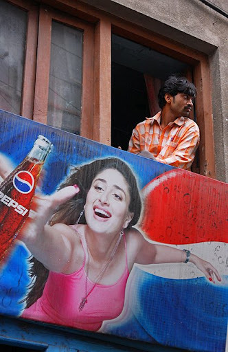 ignKarina_1028 - Kareena Kapoor pepsi