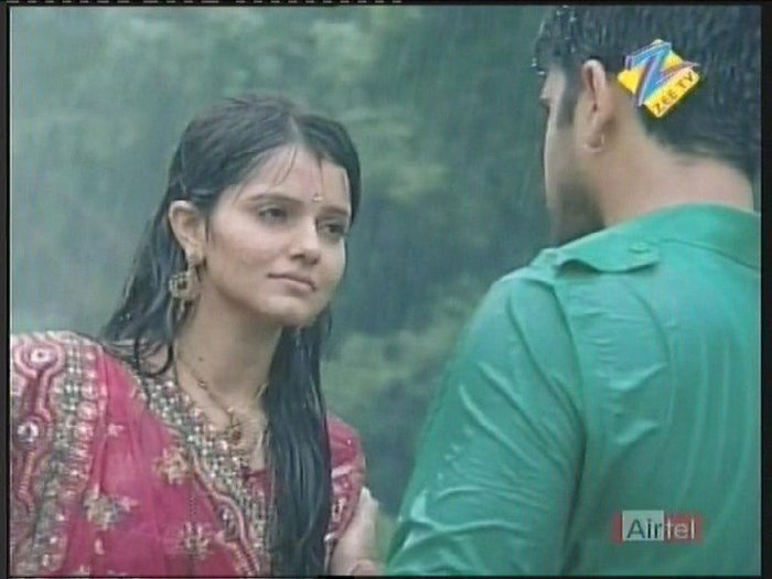 38656_118236768224907_100001157537495_106373_3592566_n - Radev Pics of todays episode - 05 08 2010