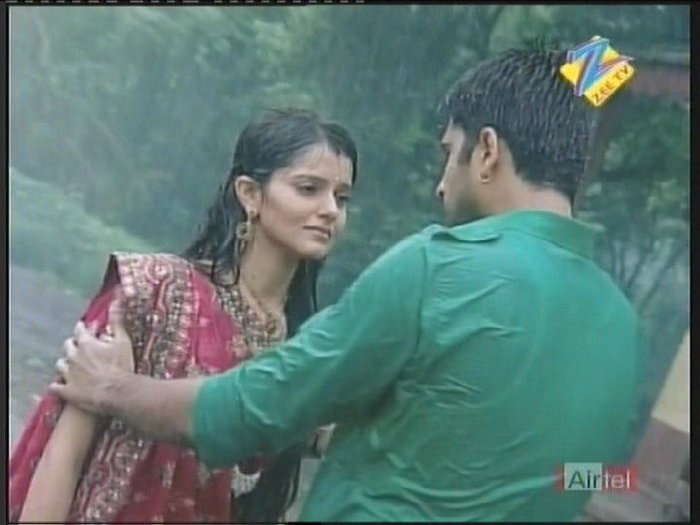 38656_118236774891573_100001157537495_106375_7575946_n - Radev Pics of todays episode - 05 08 2010