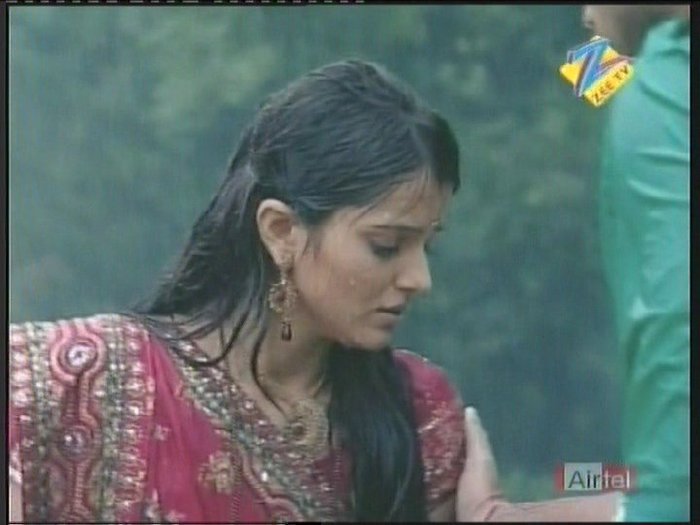 39923_118236714891579_100001157537495_106371_517527_n - Radev Pics of todays episode - 05 08 2010