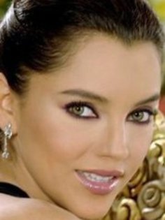 253701_199796010066129_197138670331863_527879_7255109_a - Sara Maldonado