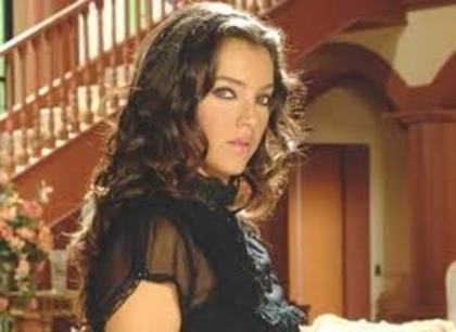 images (100) - Sara Maldonado