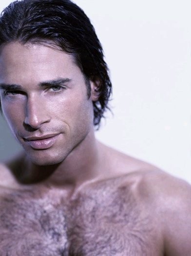 65337_165437440136860_151416974872240_615493_8319820_n - Sebastian Rulli