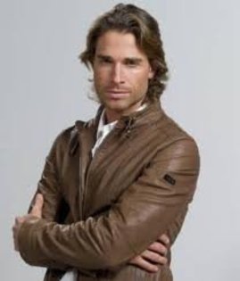 282612_197071930346581_197070910346683_477689_2568334_n - Sebastian Rulli