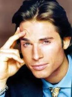 389840_268595453194228_197070910346683_672551_704713452_a - Sebastian Rulli