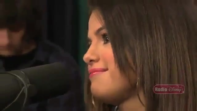 Live Acoustic Performance - Radio Disney - Who says 021