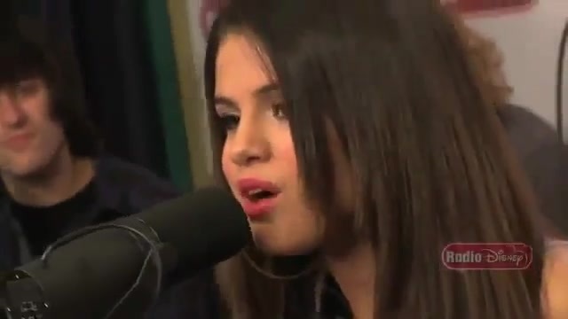 Live Acoustic Performance - Radio Disney - Who says 091
