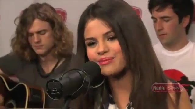 Live Acoustic Performance - Radio Disney - Who says 152