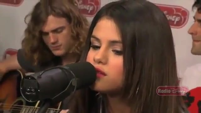 Live Acoustic Performance - Radio Disney - Who says 179