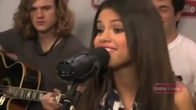 Live Acoustic Performance - Radio Disney - Who says 191