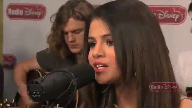 Live Acoustic Performance - Radio Disney - Who says 214