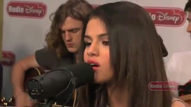 Live Acoustic Performance - Radio Disney - Who says 215