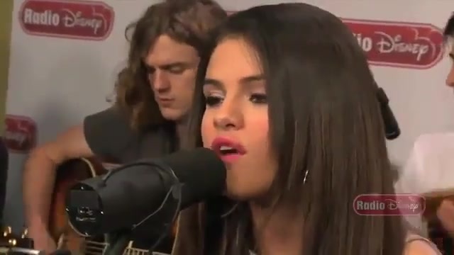 Live Acoustic Performance - Radio Disney - Who says 216