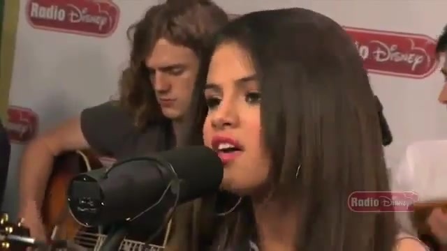 Live Acoustic Performance - Radio Disney - Who says 219