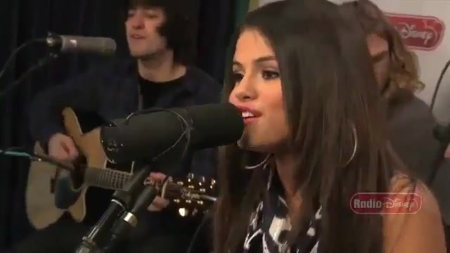 Live Acoustic Performance - Radio Disney - Who says 292