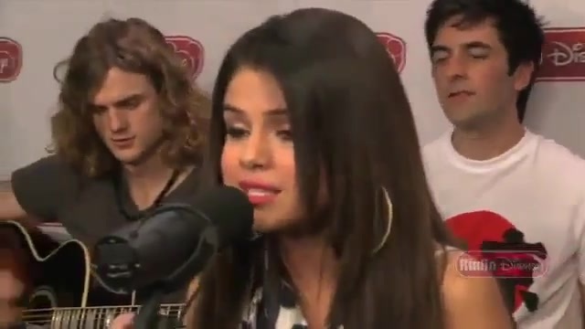 Live Acoustic Performance - Radio Disney - Who says 311 - Live Acoustic Performance - Radio Disney - Who says