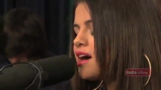 Live Acoustic Performance - Radio Disney - Who says 370